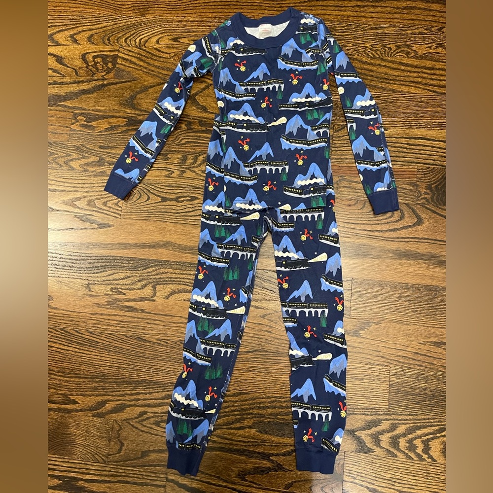 Hanna Andersson Polar Express Pajamas size 6-7